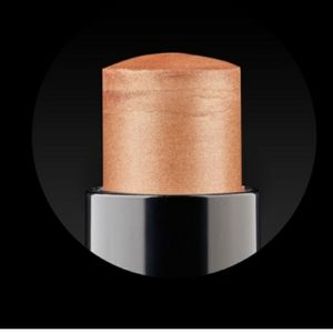 Younique a la mode cream illuminizer in lustrous